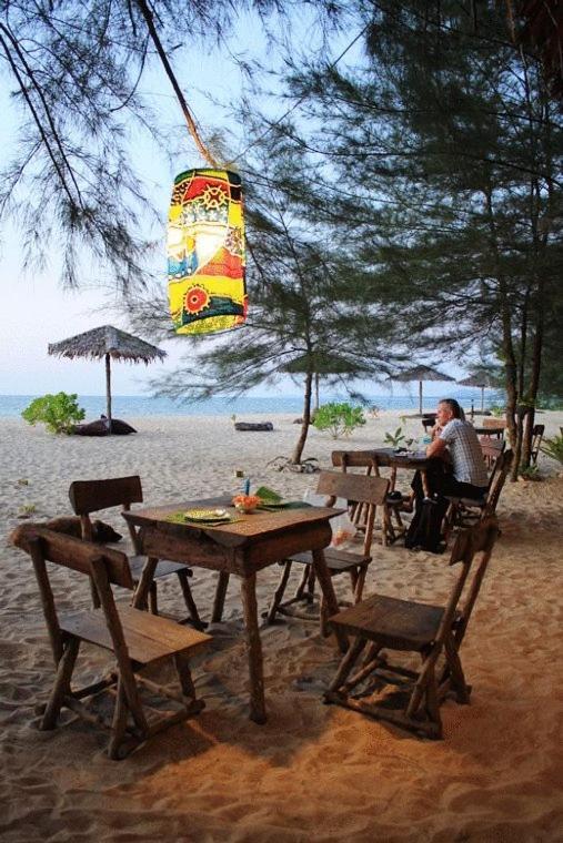 Hapla Beach Cottage Koh Kho Khao Island Bagian luar foto