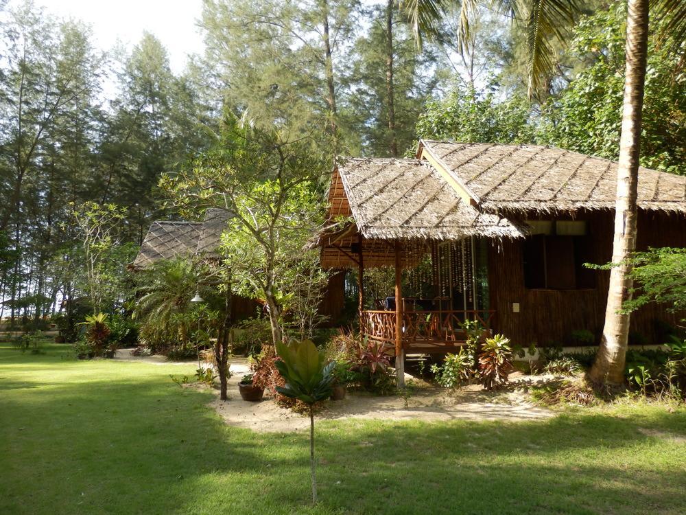 Hapla Beach Cottage Koh Kho Khao Island Bagian luar foto
