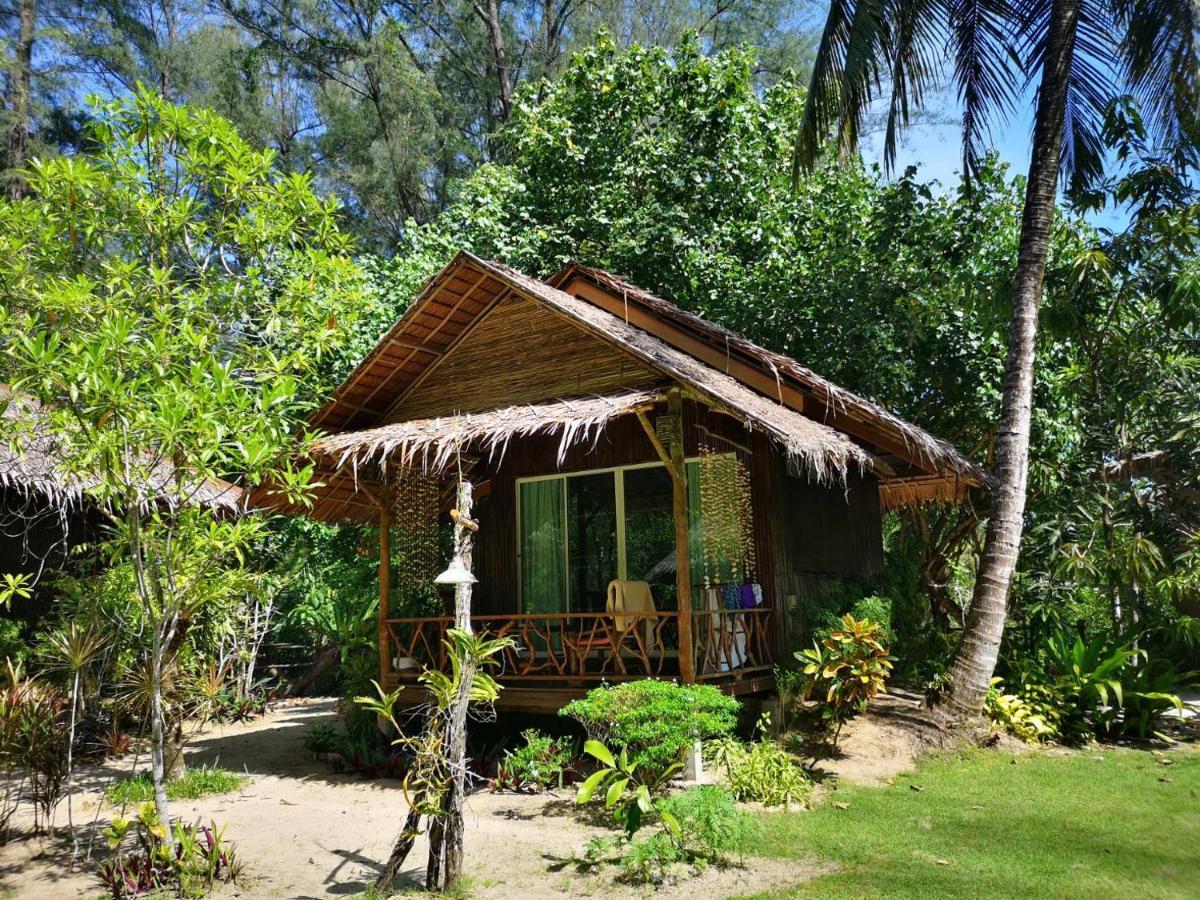 Hapla Beach Cottage Koh Kho Khao Island Bagian luar foto
