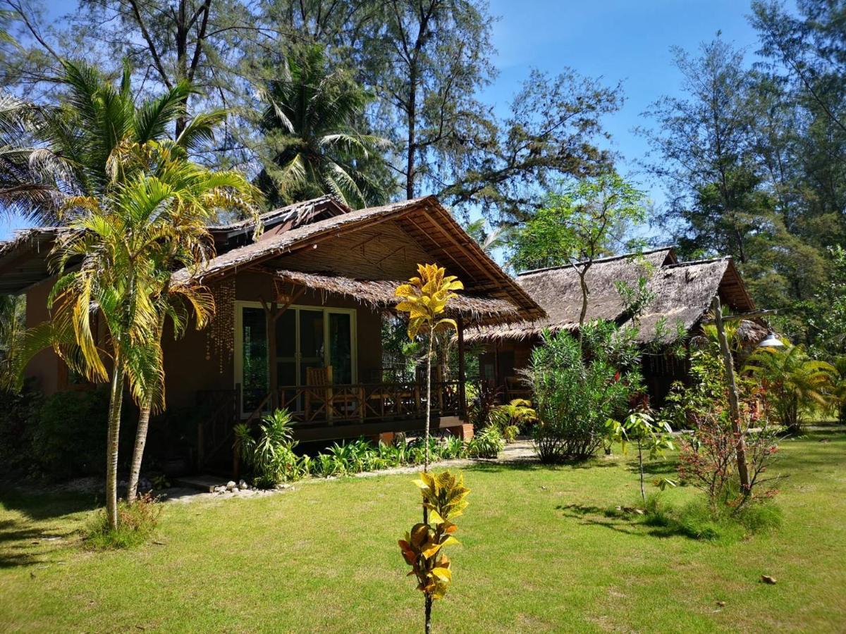 Hapla Beach Cottage Koh Kho Khao Island Bagian luar foto